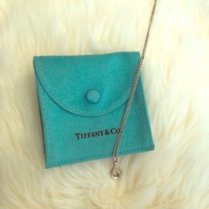 Beautiful Tiffany & Co teardrop pendant